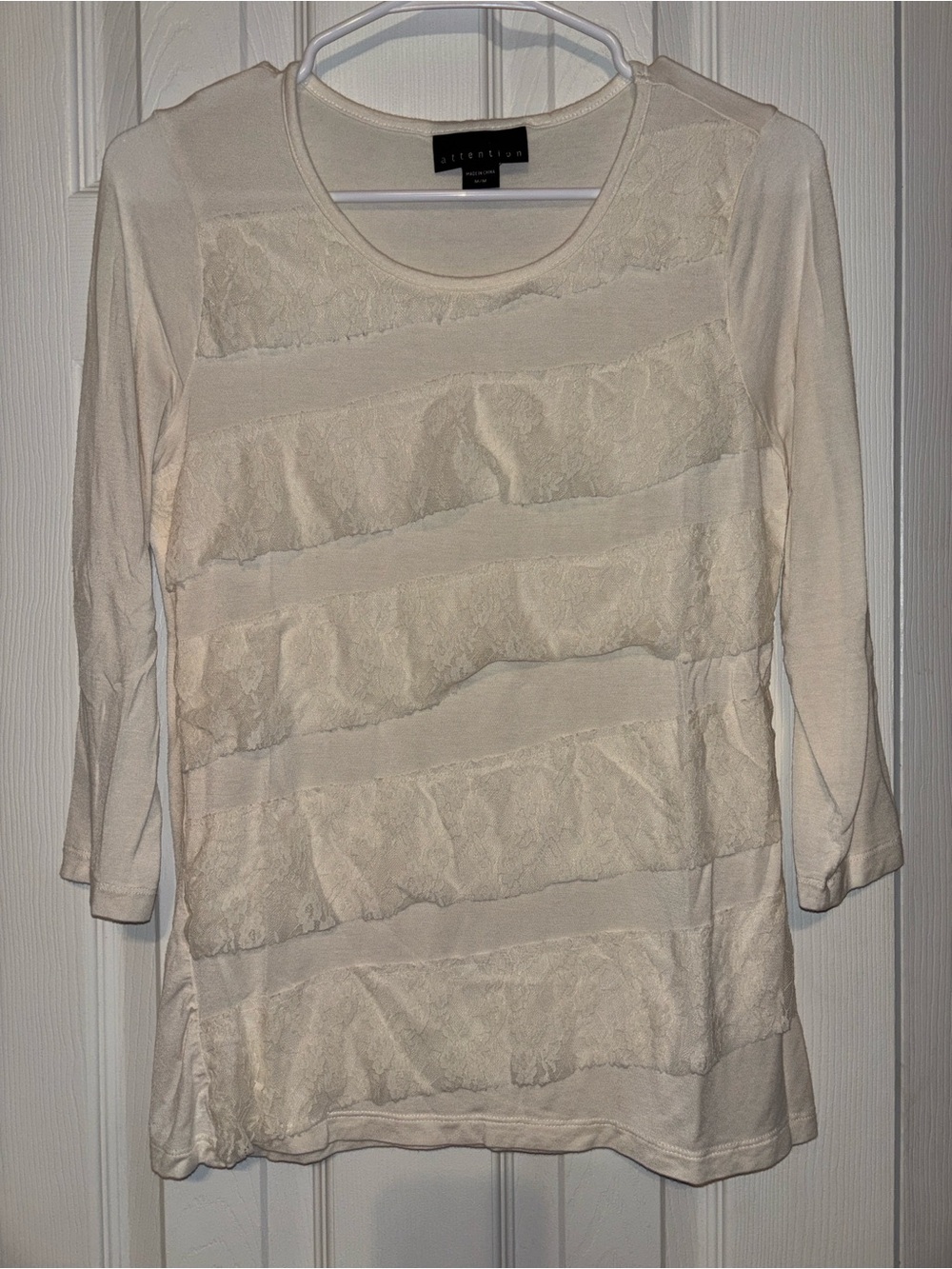 Attention Abstract Ruffled Lace Detail 3/4 Sleeve Top